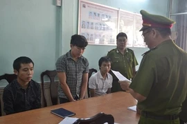 Clip đánh sập đường dây lừa đảo qua mạng