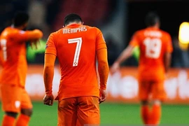 Vòng loại Euro 2016: Hà Lan bị loại, Thổ Nhĩ Kỳ, Croatia ung dung đến Pháp