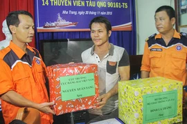 Cứu tàu cá cùng 14 thuyền viên bị nạn trên biển