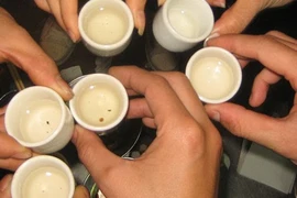 Phát hiện vợ chết bất thường sau đêm uống rượu với chồng
