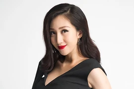 Lều Phương Anh hát tặng con ngay khi con chào đời