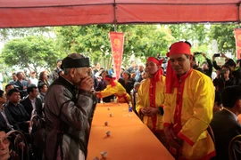Nghi thức lễ hội Minh Thề - thề không tham nhũng 