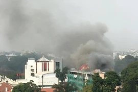 Cháy lớn tại Cung Thiếu nhi Hà Nội