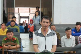 Bị xúc phạm, bố vợ đâm chết con rể