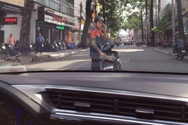 Nghi dàn cảnh chặn ô tô ở TP.HCM để trộm, cướp