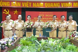 Trao quyết định bổ nhiệm lãnh đạo 10 cơ quan công an