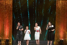 NSƯT Tú Sương thế hệ thứ 5 của gia tộc cải lương Minh Tơ