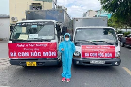 Hoa hậu Tiểu Vy, Việt Hương, NSƯT Trịnh Kim Chi hỗ trợ bà con, y bác sĩ