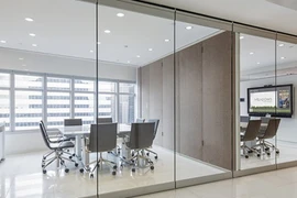 Việt Phong - Công ty thi công vách kính văn phòng uy tín, tiết kiệm
