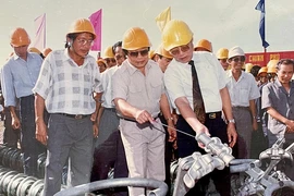 Bài 1: Đường dây 500kV, kỳ tích của ngành điện thế kỷ 20
