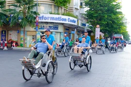 Lữ hành Saigontourist tự hào 9 lần liên tiếp được công nhận Thương hiệu Quốc Gia 
