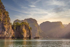 Trải nghiệm những bãi biển không thể bỏ qua khi đến du lịch Quan Lạn cùng Angsana