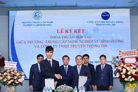 Bình Dương 24h ký kết hợp tác truyền thông với trường Trung cấp nghề Nghiệp vụ Bình Dương 