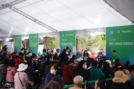 Hành trình ‘Sống Khỏe Mỗi Ngày’ của Manulife: Hơn 3.000 người tại Hà Nội được khám sức khỏe miễn phí