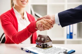 Bí quyết vàng: Tuyệt chiêu chọn môi giới bất động sản uy tín cho giao dịch thành công