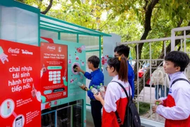 Coca-Cola mở rộng chương trình ‘Chai nhựa tái sinh, hành trình tiếp nối’ ra Hà Nội