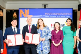 FMO và HDBank ký Biên bản ghi nhớ hợp tác đầu tư, thúc đẩy tăng trưởng xanh và bền vững tại Việt Nam