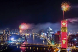 Thông báo lộ trình cấm xe nhiều tuyến đường để tổ chức bắn pháo hoa Tết ở TP.HCM