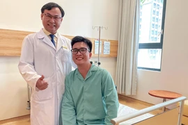 Từ Singapore về Vinmec Việt Nam chữa trị, hết cơn đau kéo dài suốt 7 năm