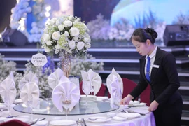 Vì sao các cặp đôi trẻ đổ xô đặt tiệc cưới sớm trước cả năm?