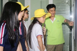 Học sinh Trường quốc tế Bắc Mỹ trải nghiệm quy trình xử lý rác hiện đại tại Đa Phước