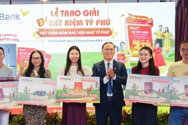 HDBank trao giải 'Tiết kiệm Tỷ phú': Nhân bội niềm vui từ những giá trị tích lũy