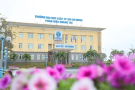 Trường ĐH Luật TP.HCM tuyển dụng giảng viên trình độ tiến sĩ, PGS, GS tại phân hiệu Quảng Trị