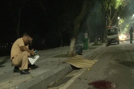 Lao xe máy lên vỉa hè, đôi nam nữ tử vong