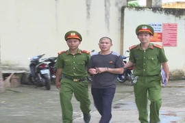 Thanh niên giật dây chuyền vàng làm gãy tay người phụ nữ