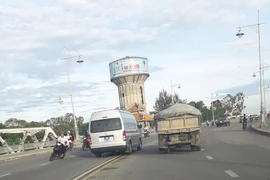 Phạt tài xế vượt ẩu trong lúc chở đoàn kiểm tra của tỉnh