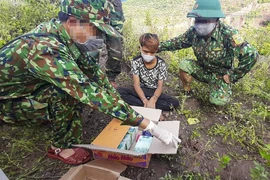 Bắt thanh niên 16 tuổi trong đường dây ma túy về từ Lào