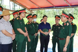 Dâng hương tưởng niệm 13 liệt sĩ Rào Trăng 3 trong ngày giỗ đầu