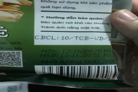 Một siêu thị bị phạt 1,6 triệu vì bán hạt dẻ quá hạn