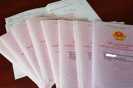 Quảng Trị: Khởi tố 2 cán bộ 'ăn chặn' tiền lúc làm sổ hồng