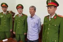 4 cán bộ ở Thừa Thiên - Huế bị bắt vì tham ô