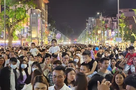 Khai trương phố đi bộ gần 100 tỉ ở Huế 
