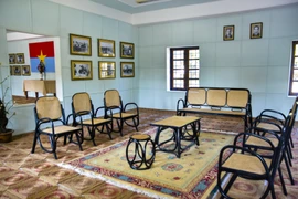 Thăm di tích Chính phủ cách mạng lâm thời CHMNVN ở Quảng Trị