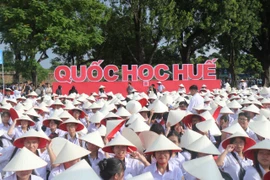 Hàng nghìn người ở điểm cầu Huế 'tiếp lửa' cho thí sinh Đường lên đỉnh Olympia 2024