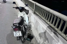 Nhân viên ngân hàng dũng cảm lao xuống sông Hương cứu người đuối nước