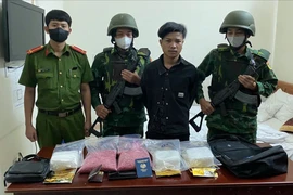1 thanh niên Lào trữ 40.000 viên ma túy tổng hợp và 3kg ma túy đá trong khách sạn