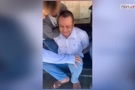Clip: Nghi phạm sát hại hàng xóm ở Quảng Trị bật khóc khi bị bắt