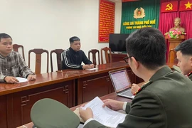 Từ tin rao trên mạng xã hội, công an lần ra 2 thanh niên tàng trữ súng đạn