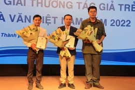 3 tác giả dưới 35 tuổi nhận Giải thưởng Tác giả Trẻ năm 2022