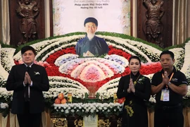 NSND Ngọc Giàu, Lệ Thủy... nghẹn ngào tưởng nhớ NSND Diệp Lang