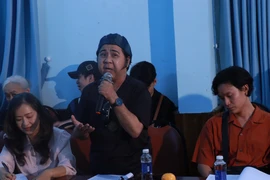 Nghệ sĩ Bạch Long: 'Đừng nghĩ bán vé được là cải lương tuồng cổ đang sống' 
