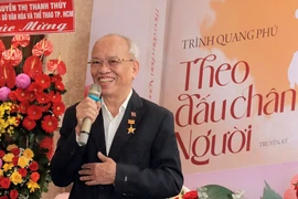 GS-TS Trình Quang Phú ra mắt ấn phẩm về hành trình bôn ba của Bác Hồ 