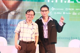Phan Mạnh Quỳnh vào vai nhà văn Nguyễn Nhật Ánh trong 'Ngày xưa có một chuyện tình'