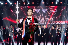 Trần Tiến Dũng là tân nam vương Manhunt Vietnam 2025 