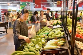 Đồng hành cùng hàng Việt: Cú hích sản xuất nội địa