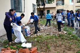 Tự hình thành thói quen bỏ rác đúng chỗ